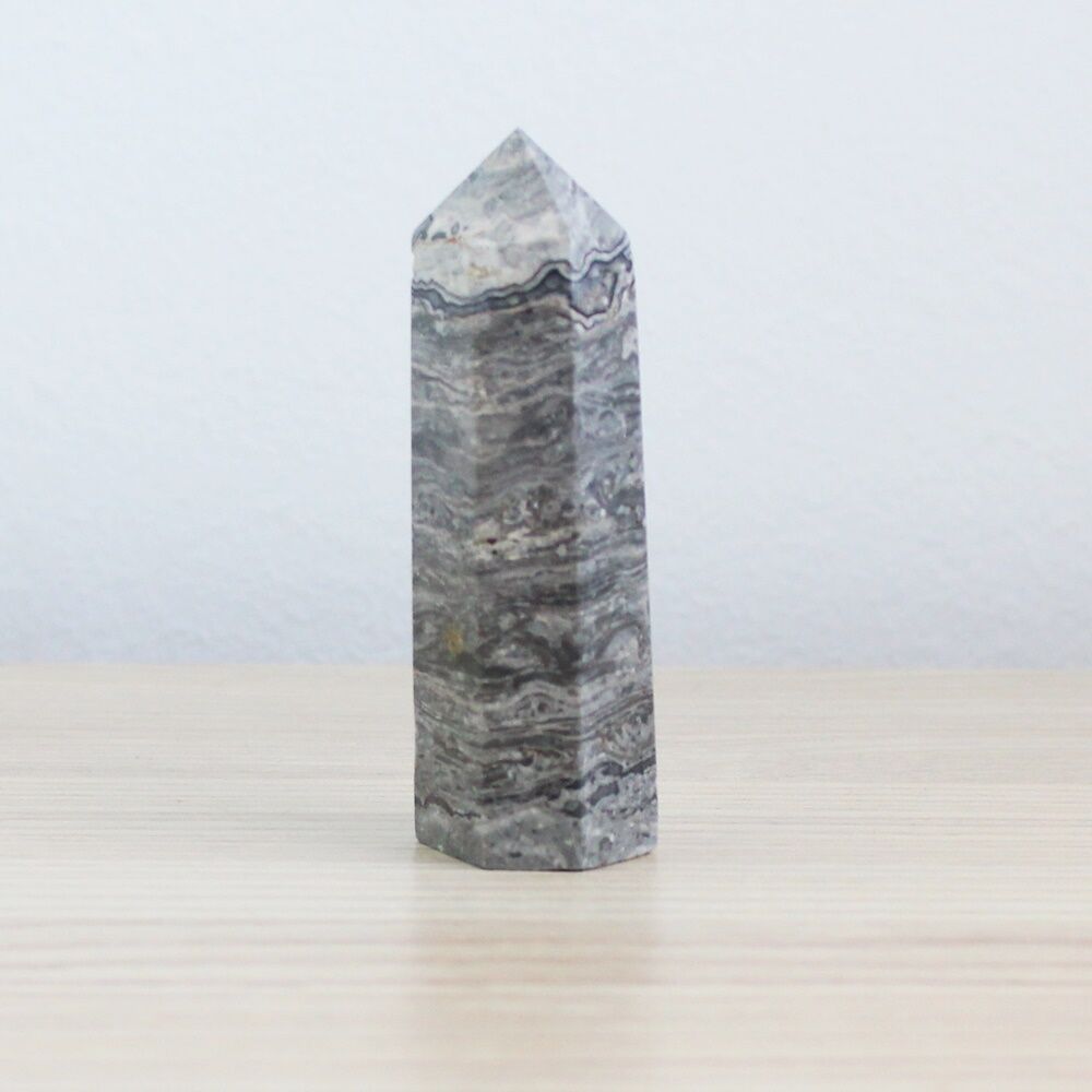 Silverleaf jáspis obeliszk